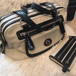 Vintage Coach Leather Shoulder Bag